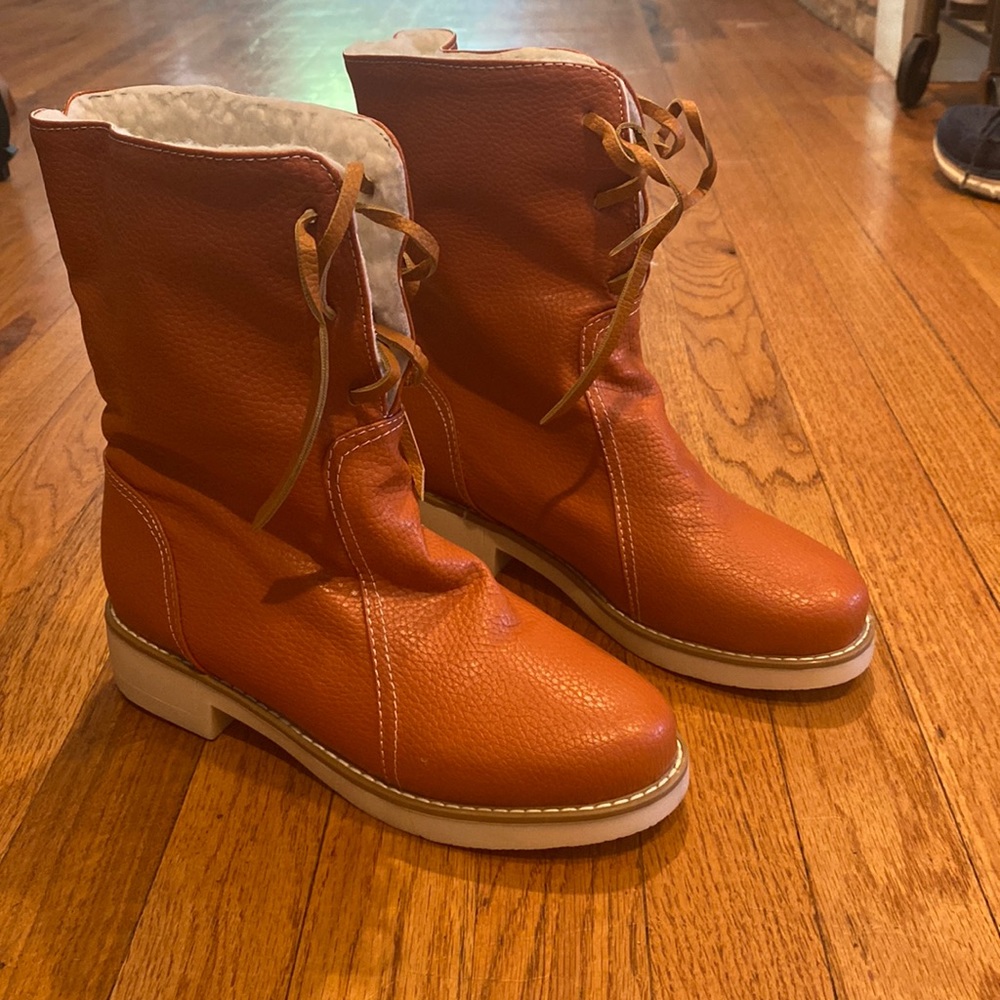 These rusty colored boots are very comfortable and new